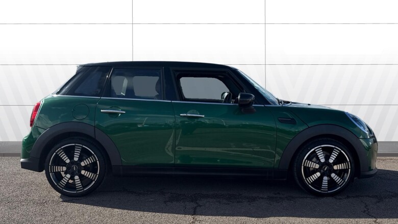 MINI Hatchback 1.5 Cooper Exclusive 5dr Petrol Hatchback